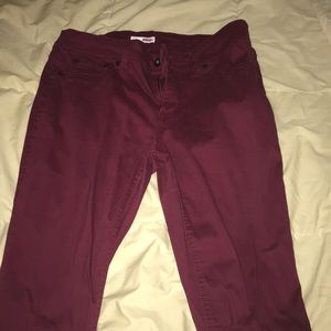 MAROON SIZE 9 JEANS